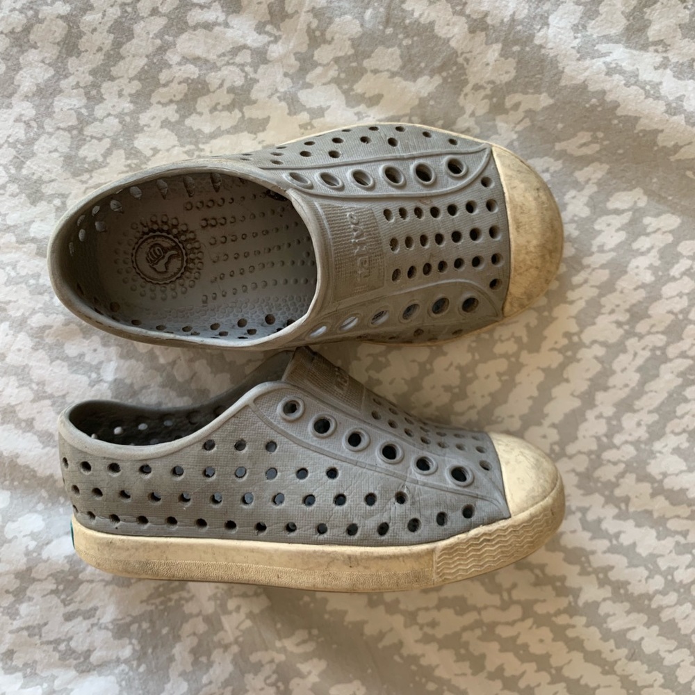 Native - grey size 6